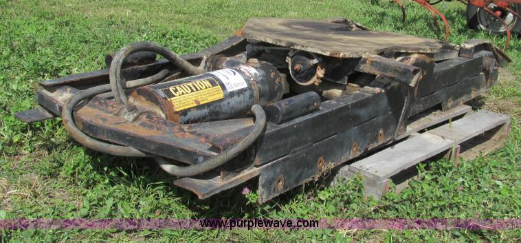 image for item G2117 Bartlett M85 lifting fifth wheel device