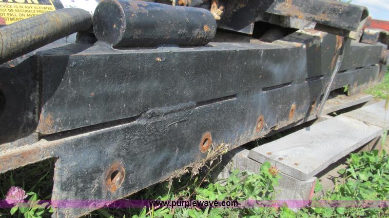 image for item G2117 Bartlett M85 lifting fifth wheel device