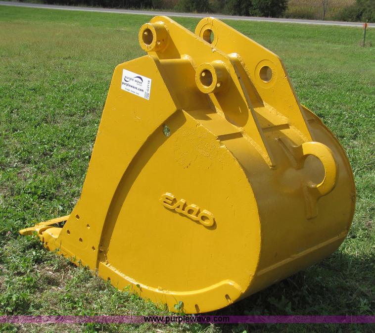 image for item G2118 Eaco 36"W excavator bucket