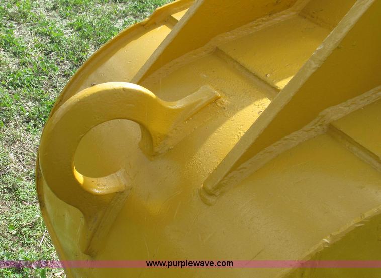 image for item G2118 Eaco 36"W excavator bucket