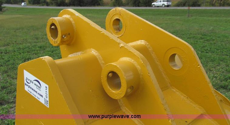 image for item G2118 Eaco 36"W excavator bucket