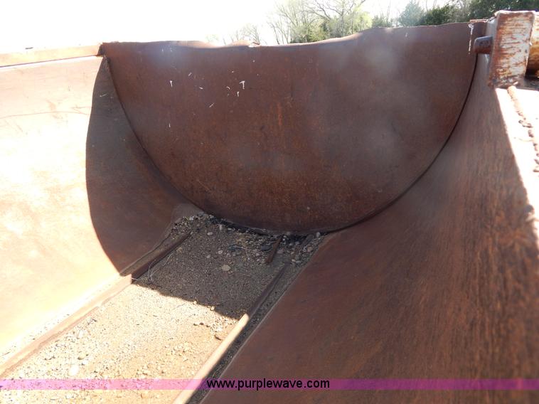 image for item G3090 1975 Fruehauf 27' end dump barrel trailer