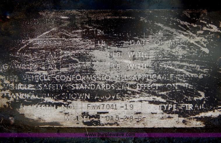 image for item G3090 1975 Fruehauf 27' end dump barrel trailer