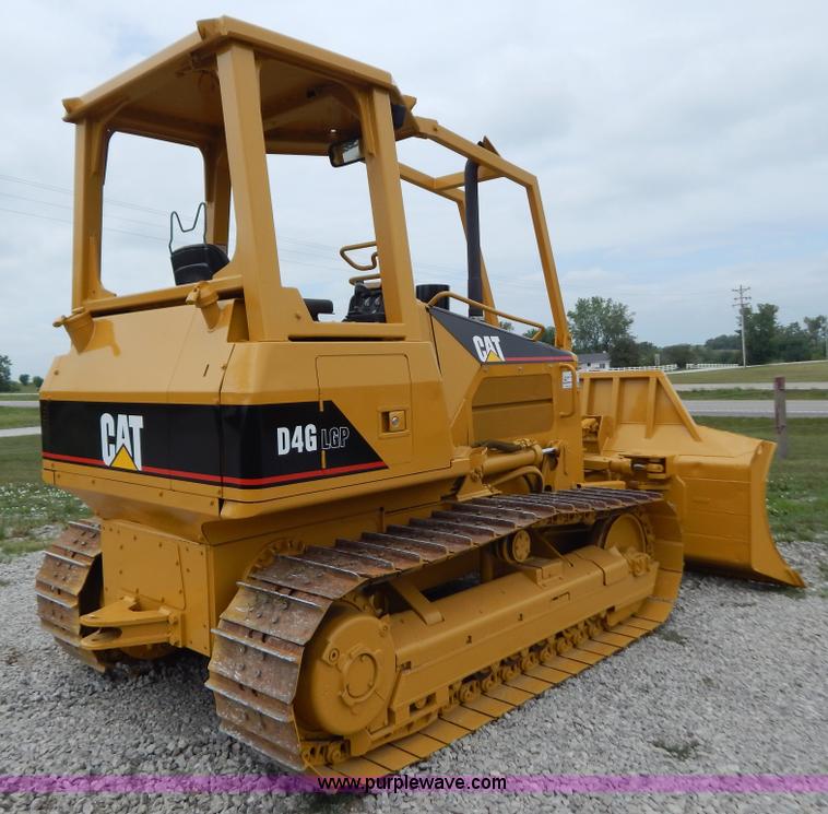 image for item G3373 2002 Caterpillar D4G LGP dozer