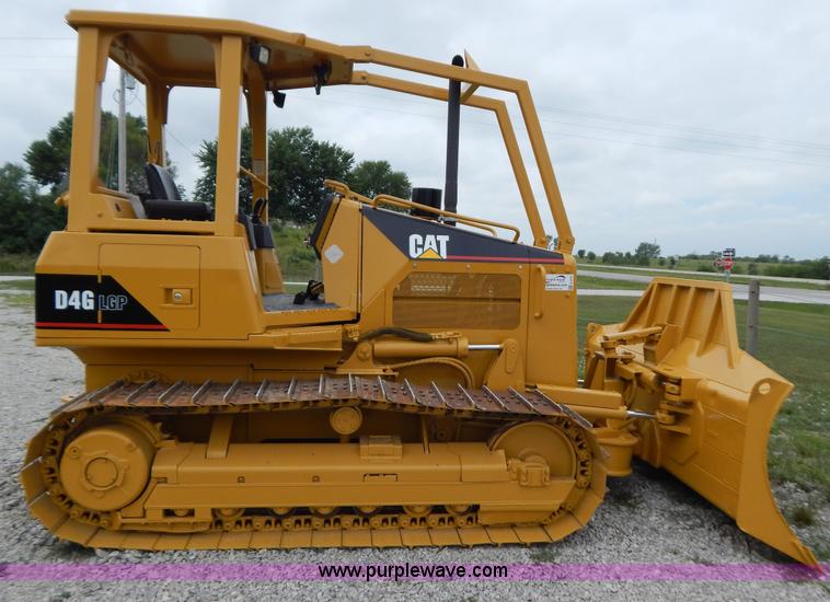 image for item G3373 2002 Caterpillar D4G LGP dozer