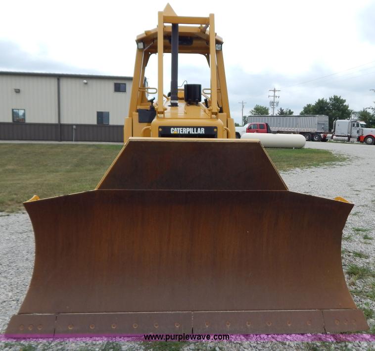 image for item G3373 2002 Caterpillar D4G LGP dozer