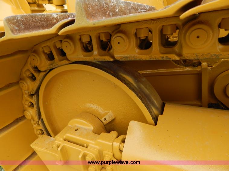 image for item G3373 2002 Caterpillar D4G LGP dozer