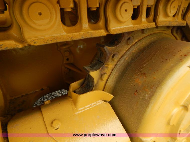 image for item G3373 2002 Caterpillar D4G LGP dozer