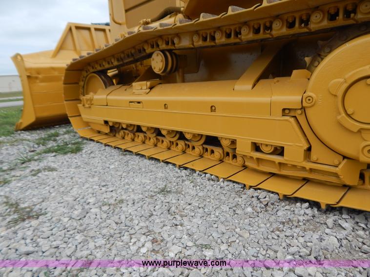 image for item G3373 2002 Caterpillar D4G LGP dozer