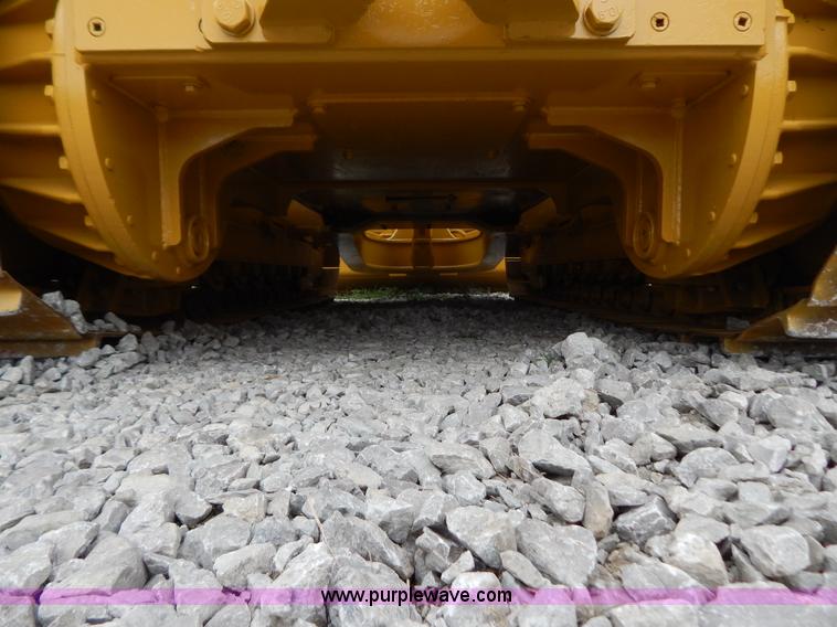 image for item G3373 2002 Caterpillar D4G LGP dozer