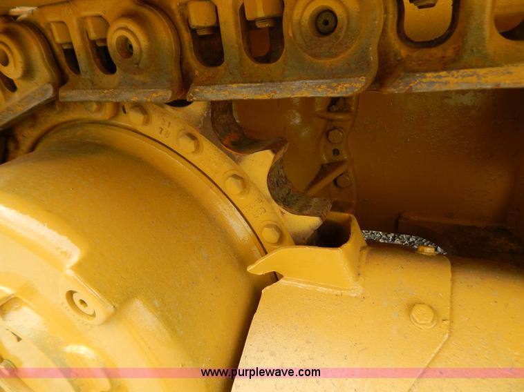 image for item G3373 2002 Caterpillar D4G LGP dozer