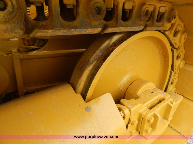 image for item G3373 2002 Caterpillar D4G LGP dozer