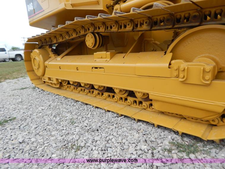 image for item G3373 2002 Caterpillar D4G LGP dozer