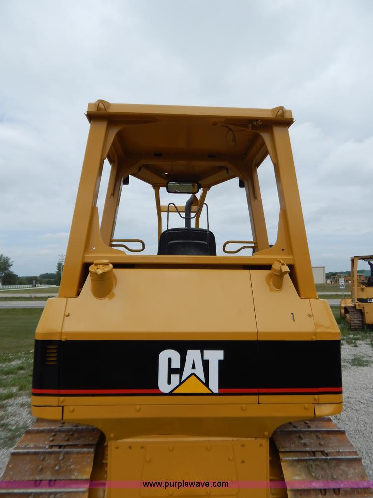 image for item G3373 2002 Caterpillar D4G LGP dozer
