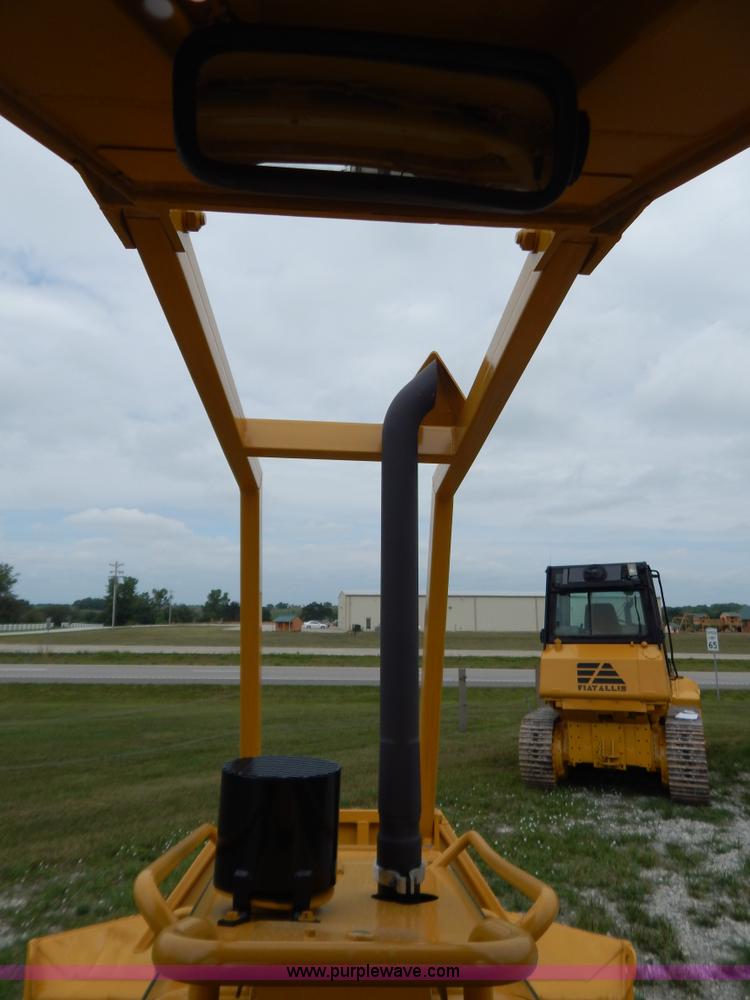 image for item G3373 2002 Caterpillar D4G LGP dozer