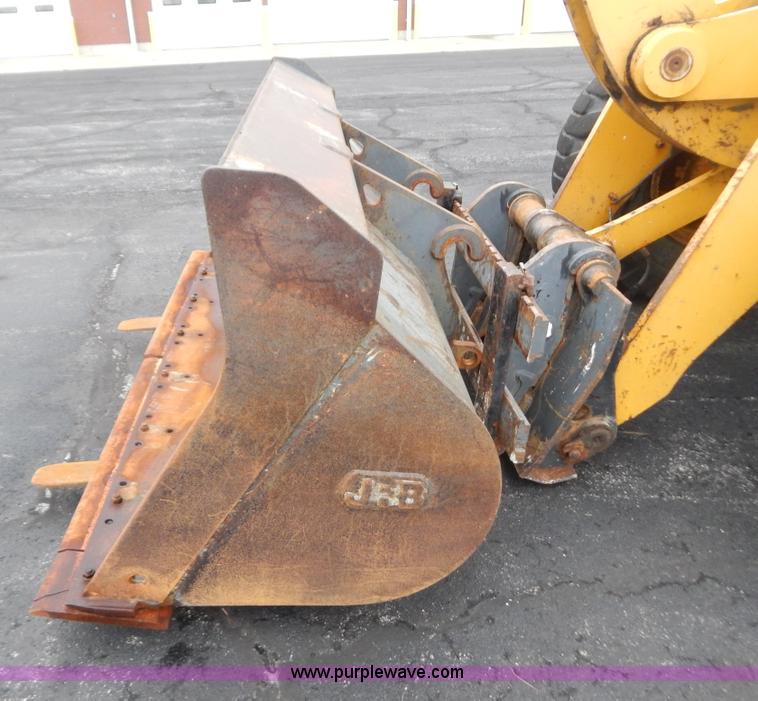image for item G3466 1999 John Deere 624H wheel loader