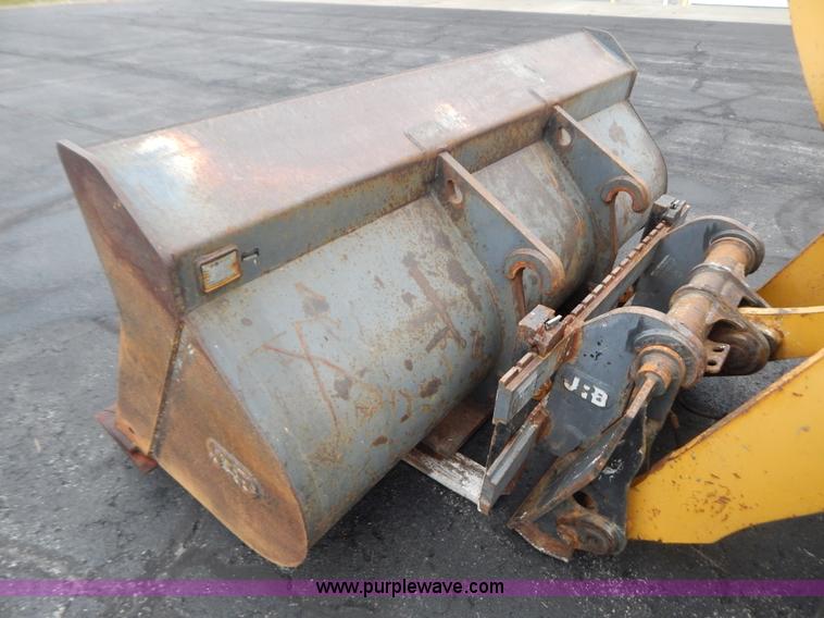 image for item G3466 1999 John Deere 624H wheel loader