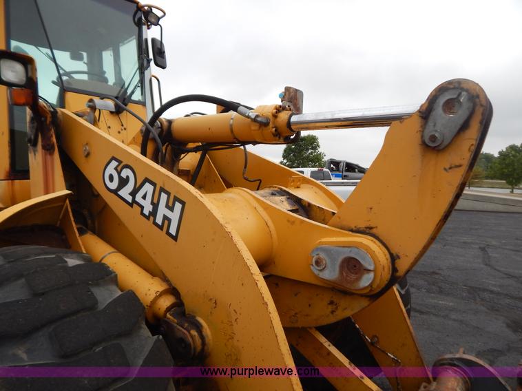 image for item G3466 1999 John Deere 624H wheel loader