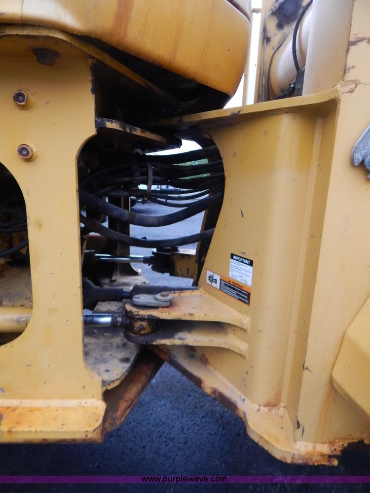 image for item G3466 1999 John Deere 624H wheel loader