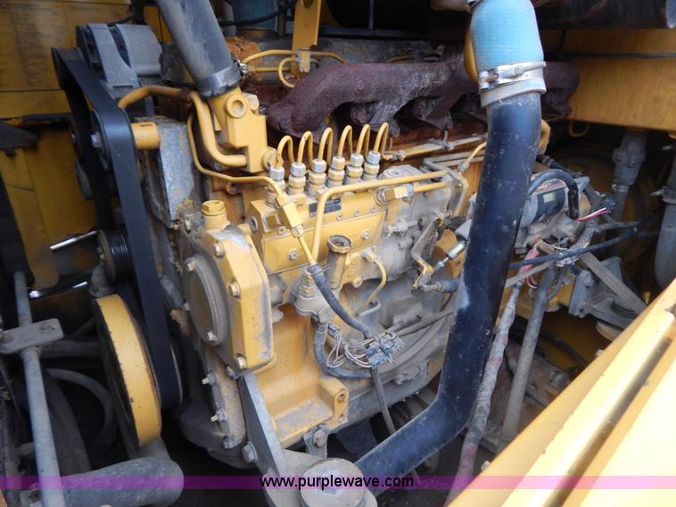 image for item G3466 1999 John Deere 624H wheel loader