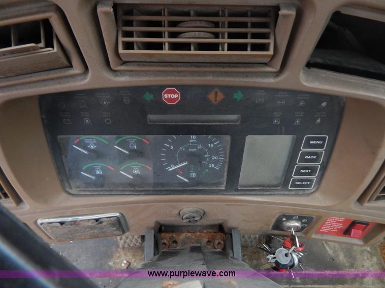 image for item G3466 1999 John Deere 624H wheel loader