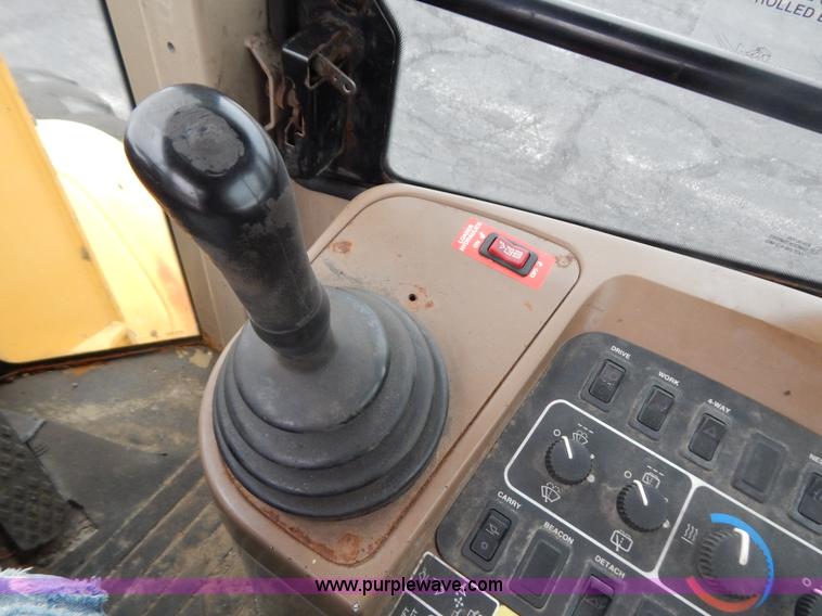image for item G3466 1999 John Deere 624H wheel loader