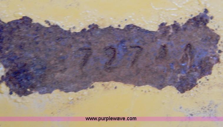 image for item G3466 1999 John Deere 624H wheel loader