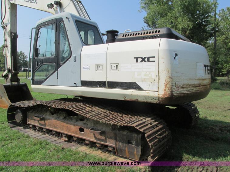 image for item G9439 Terex TXC225-1 excavator