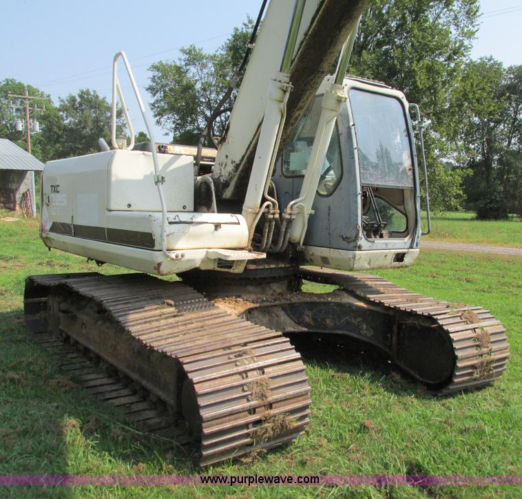 image for item G9439 Terex TXC225-1 excavator