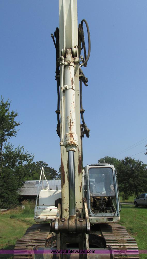 image for item G9439 Terex TXC225-1 excavator