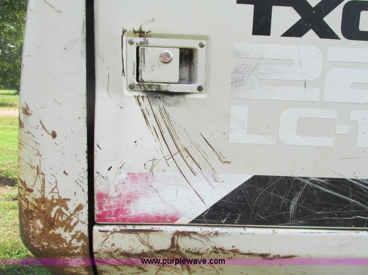 image for item G9439 Terex TXC225-1 excavator