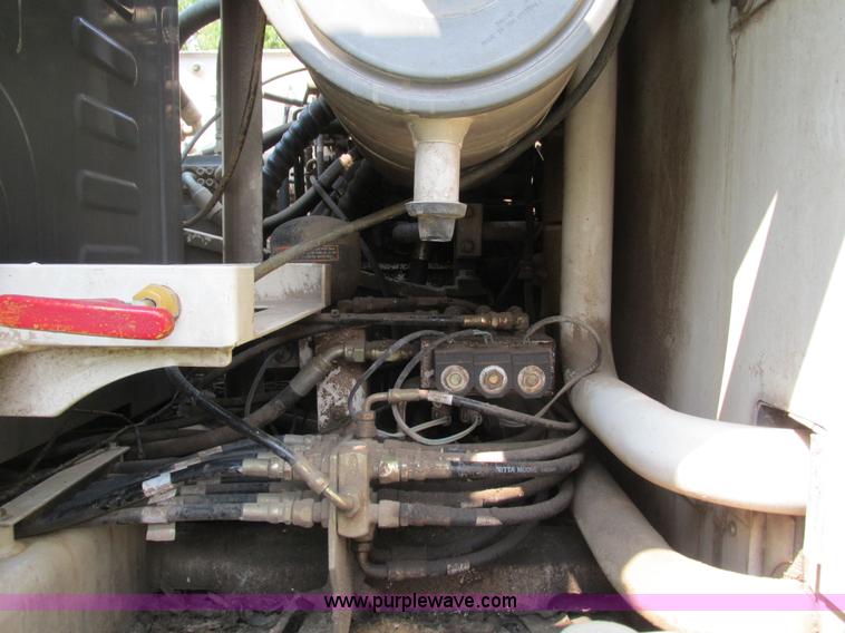 image for item G9439 Terex TXC225-1 excavator