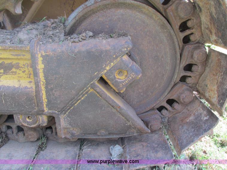 image for item G9440 2005 Caterpillar D5N XL dozer