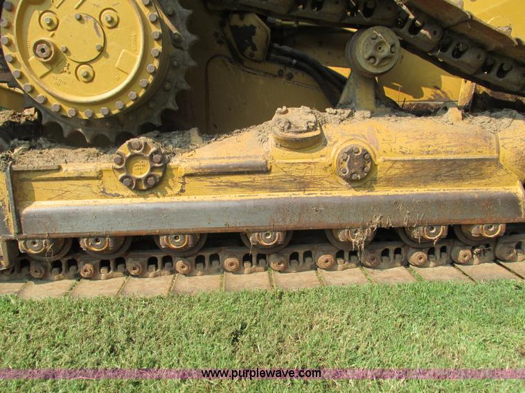 image for item G9440 2005 Caterpillar D5N XL dozer