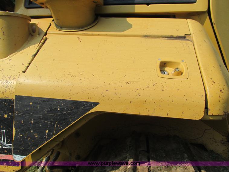 image for item G9440 2005 Caterpillar D5N XL dozer