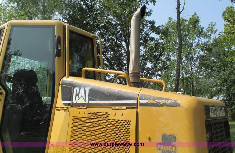 image for item G9440 2005 Caterpillar D5N XL dozer