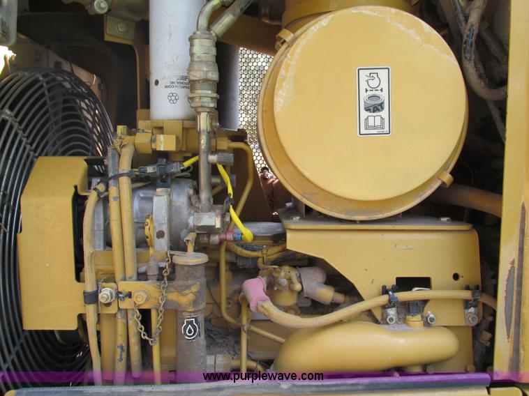 image for item G9440 2005 Caterpillar D5N XL dozer