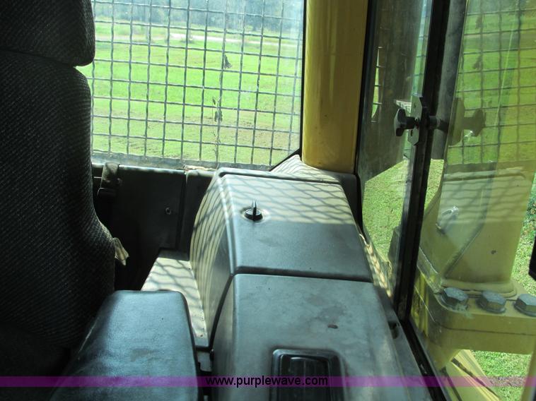 image for item G9440 2005 Caterpillar D5N XL dozer