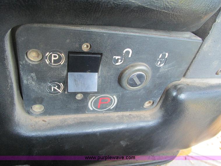 image for item G9440 2005 Caterpillar D5N XL dozer