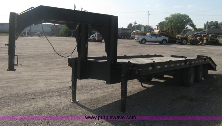 image for item H6393 2000 Belshe DT255 gooseneck equipment trailer