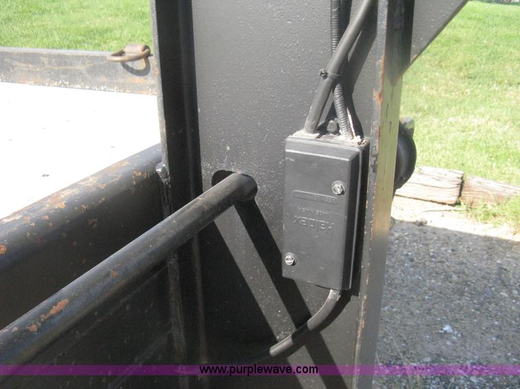 image for item H6393 2000 Belshe DT255 gooseneck equipment trailer