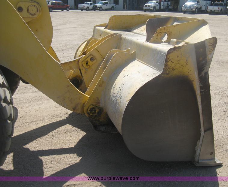 image for item H6414 2004 Komatsu WA320-5L Galeo wheel loader