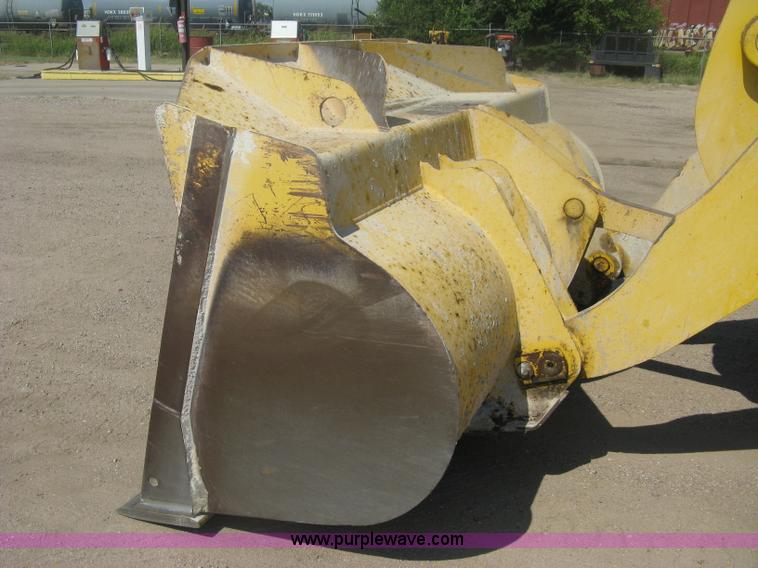 image for item H6414 2004 Komatsu WA320-5L Galeo wheel loader
