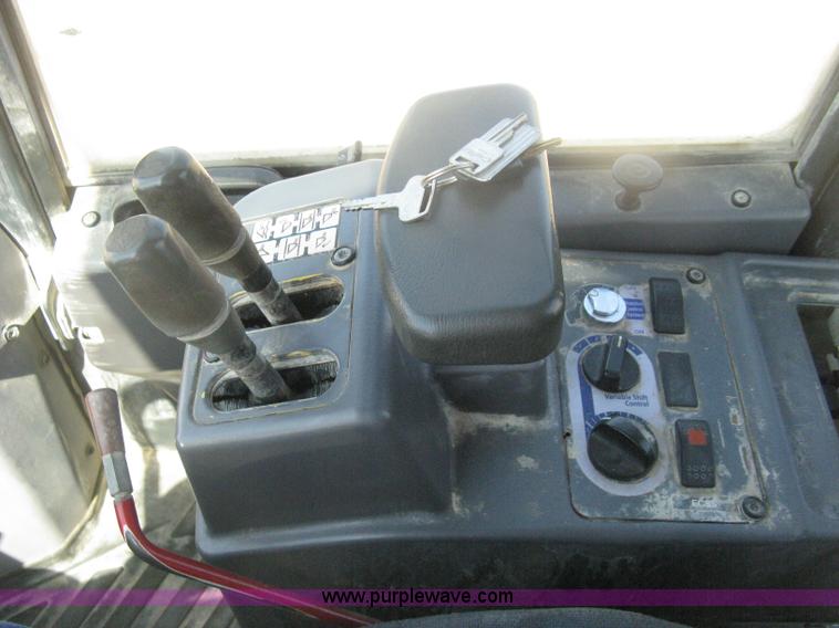 image for item H6414 2004 Komatsu WA320-5L Galeo wheel loader