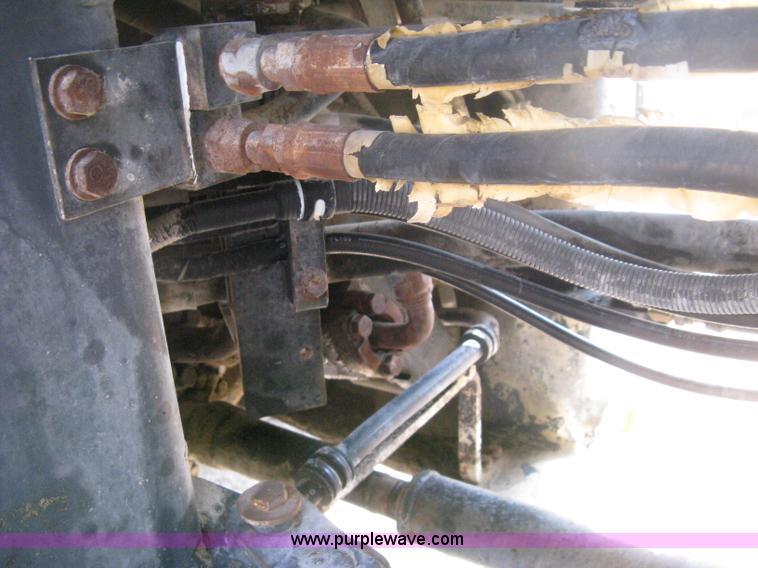 image for item H6414 2004 Komatsu WA320-5L Galeo wheel loader