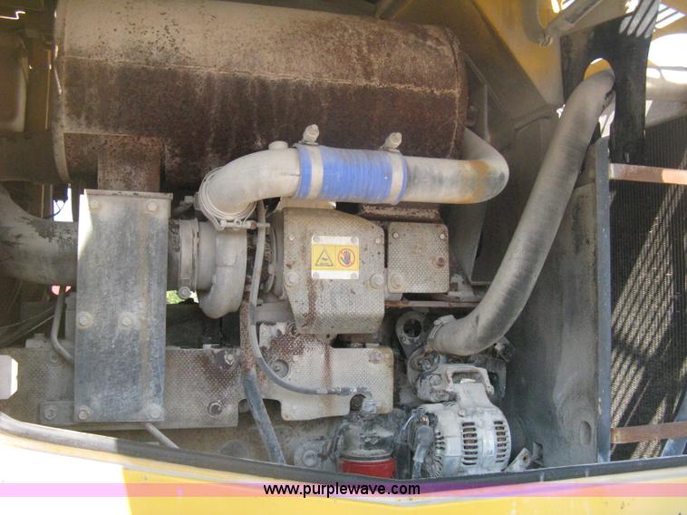 image for item H6414 2004 Komatsu WA320-5L Galeo wheel loader