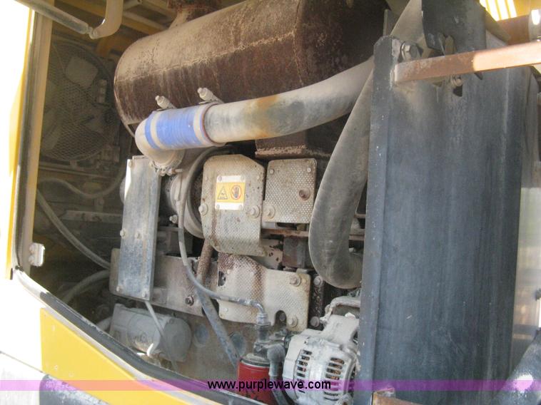 image for item H6414 2004 Komatsu WA320-5L Galeo wheel loader