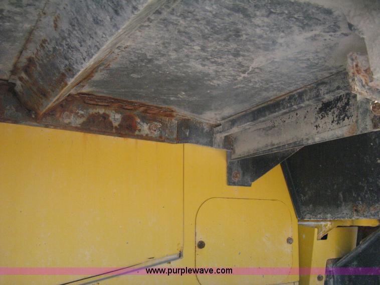 image for item H6414 2004 Komatsu WA320-5L Galeo wheel loader