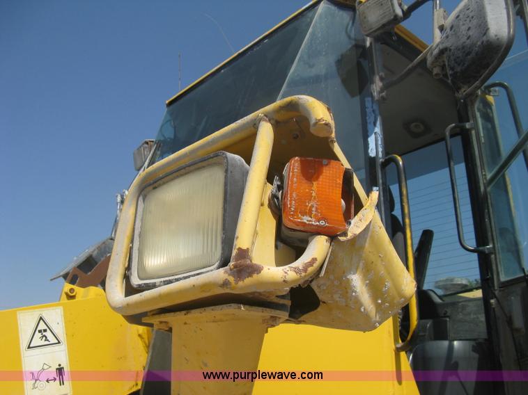 image for item H6414 2004 Komatsu WA320-5L Galeo wheel loader