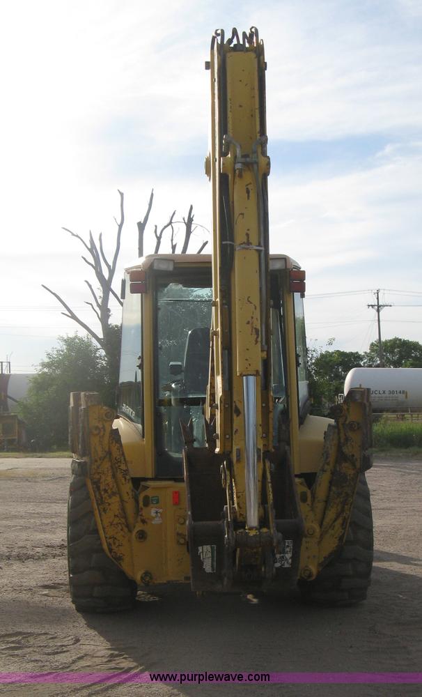 image for item H6434 2002 Komatsu WB140-2 backhoe